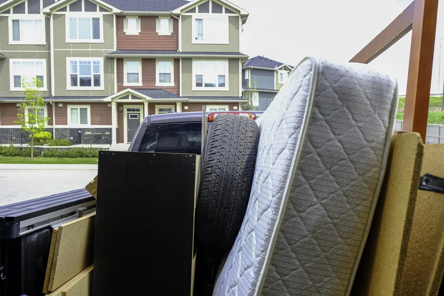 Benefits Of Hiring A Hauling Service For Mattress Removal in Campbell, CA