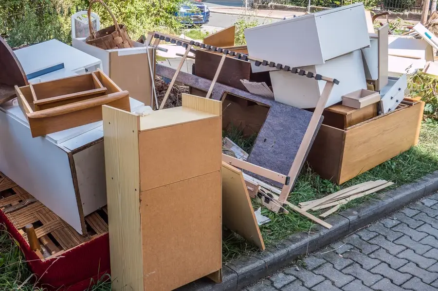 Key Benefits Of Hiring Experts For Furniture Removal in Campbell, CA